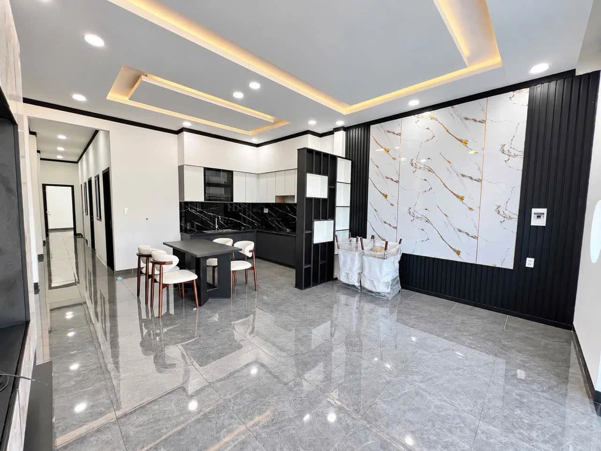 Nhà phố mặt tiền 5x27m, 3PN, 2WC tại Phường Long Khánh, 1.45 tỷ - Ảnh thu nhỏ 4
