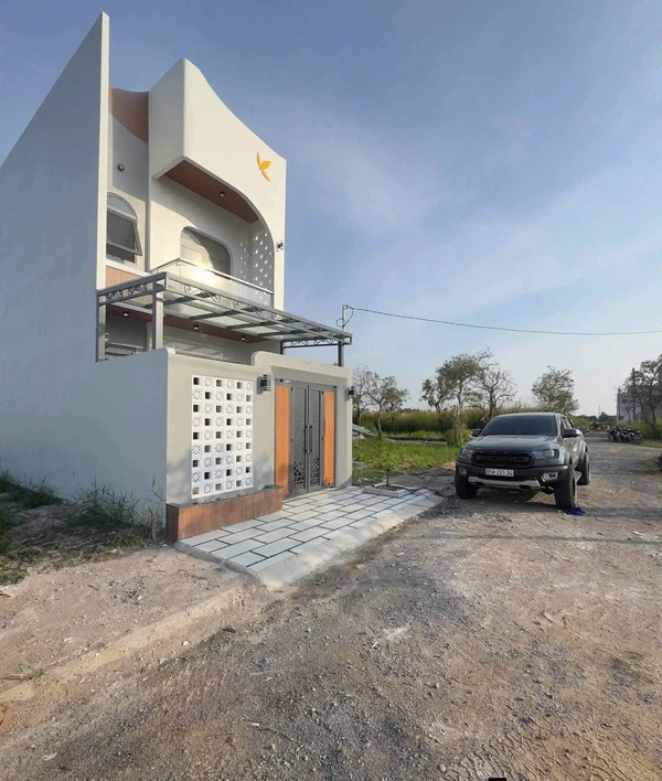 Bán nhà 1 trệt 1 lầu 82,8m² KDC Phước Vân Long An
