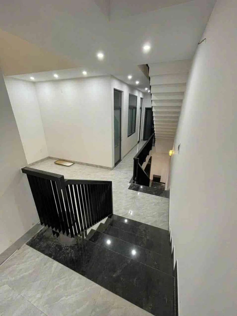 Bán nhà 3 tầng mặt tiền Dũng Sĩ Thanh Khê, 90m2, 6PN, giá 10,9 tỷ - Ảnh thu nhỏ 3