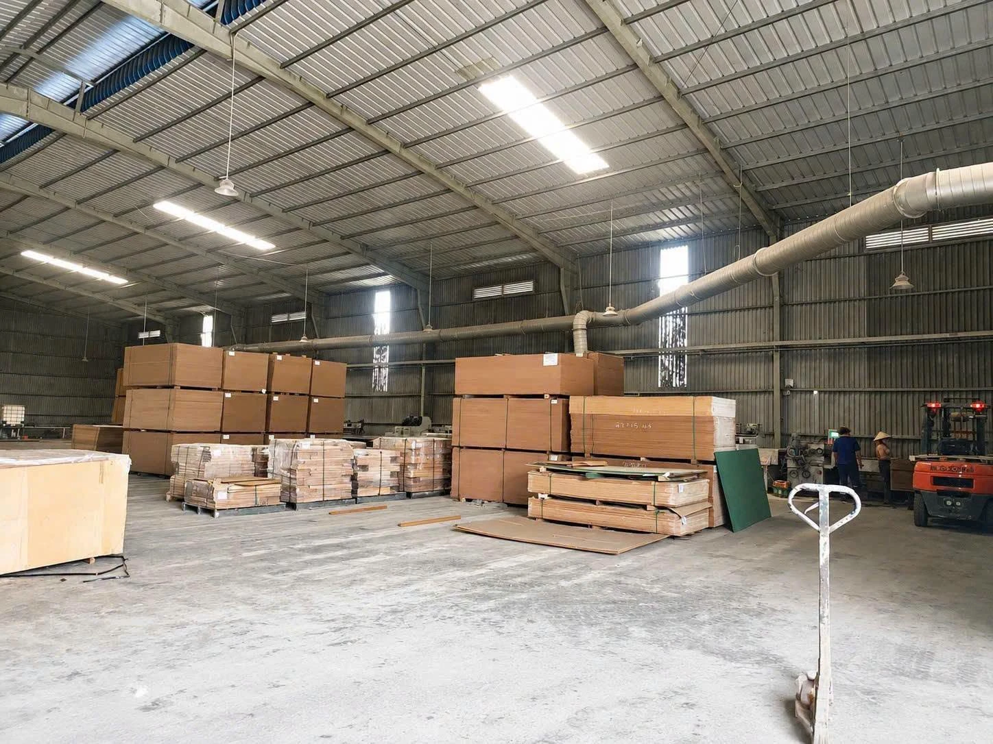Cho thuê nhà xưởng 2.400m² tại Tân Uyên, giá 160 triệu/tháng - Ảnh 1