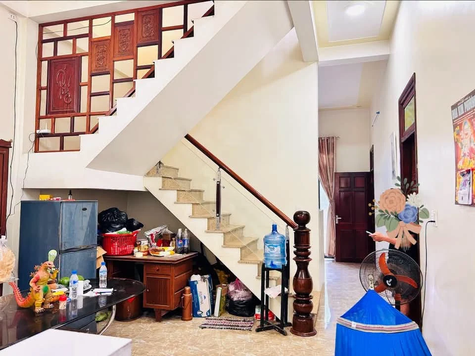 Biệt thự 2 mê 5PN gần Ngã 4 Ba La, Quảng Ngãi, 2.4 tỷ - Ảnh thu nhỏ 2