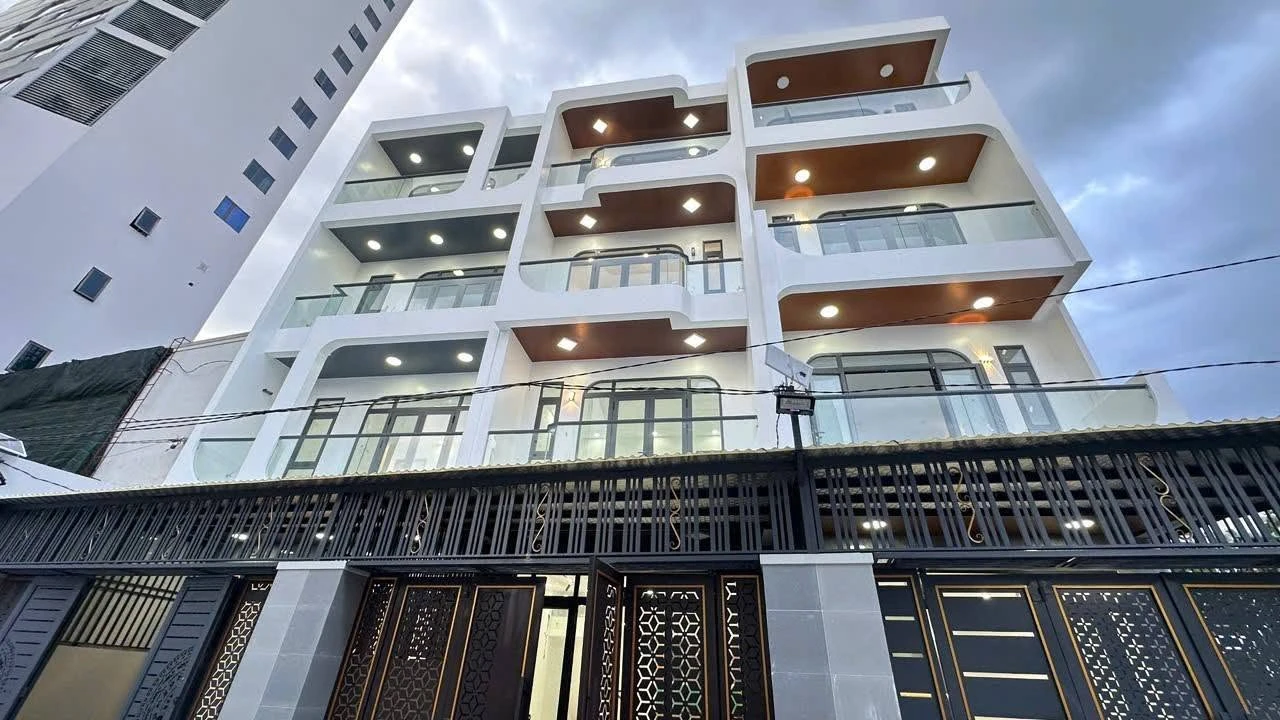 Bán nhà phố 4 tầng 73m2 Phạm Văn Đồng Nha Trang 11.5 tỷ - Ảnh 1