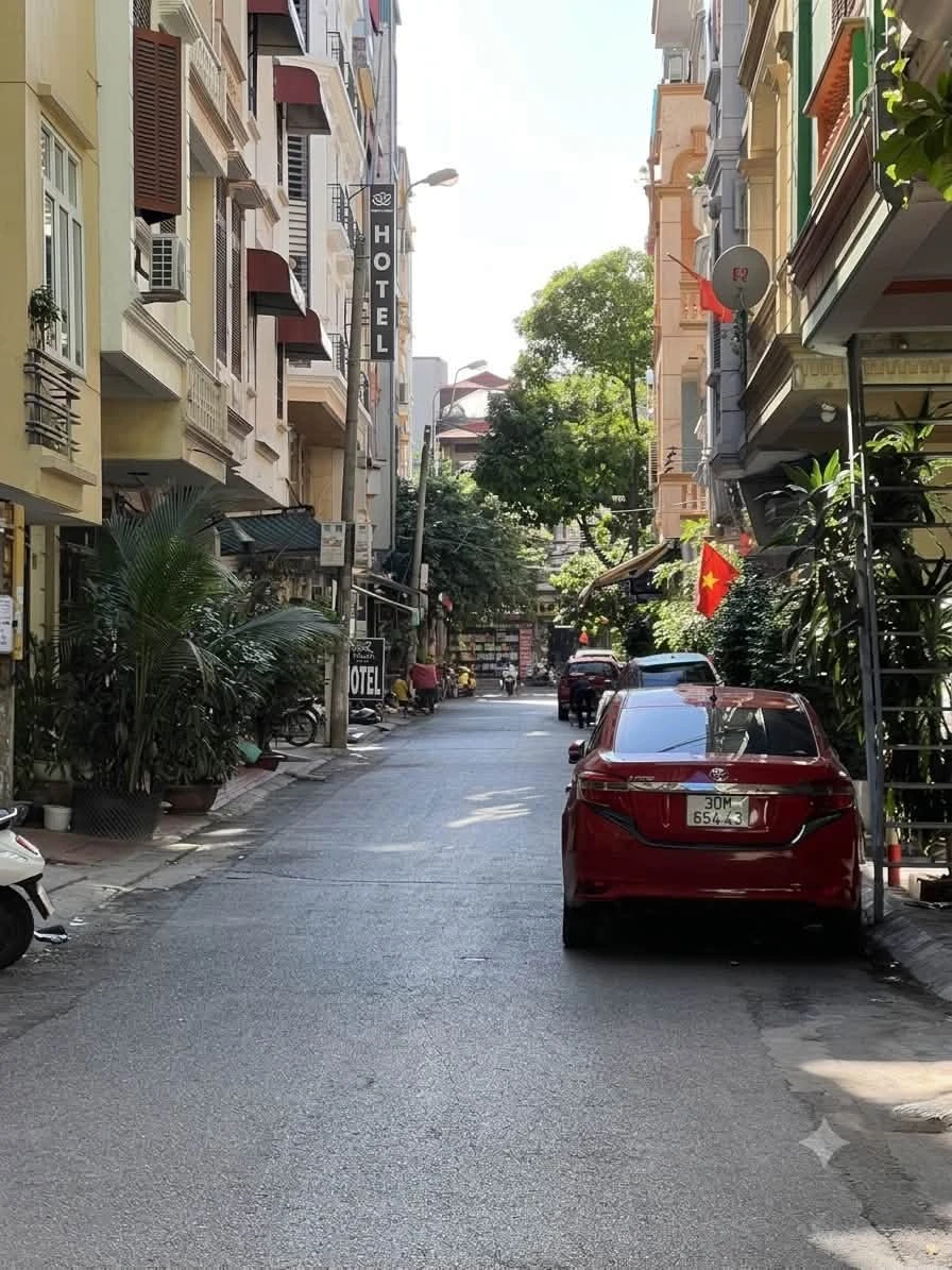 Bán nhà phố 54m2, 5 tầng Quan Nhân, gần 20 tỷ - Ảnh thu nhỏ 2
