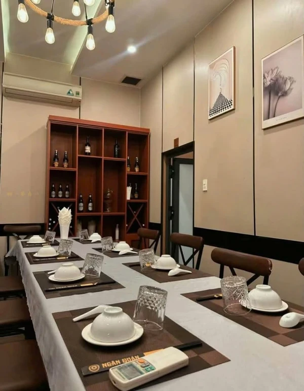 Sang nhượng nhà hàng mặt tiền đường 3/2, Rạch Giá, 450m2, giá 700 triệu
