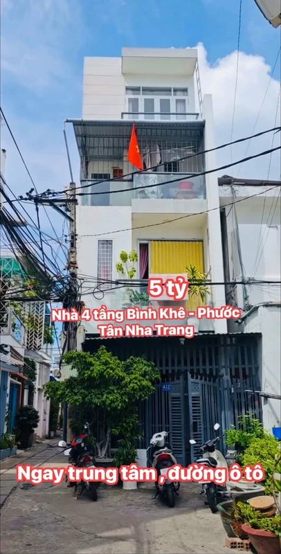 Bán nhà góc 2 mặt tiền 46,4m² 3 tầng 1 tum, 4 phòng ngủ tại Phước Tân, Nha Trang