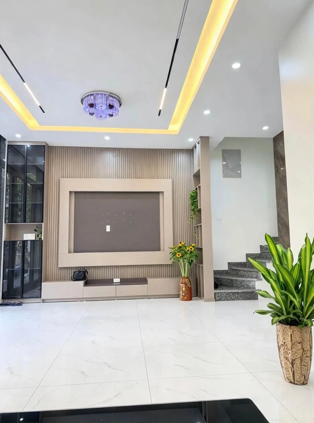 Bán nhà 4 tầng 60m2 Trung Tâm Cao Thắng 5 tỷ - Ảnh 1