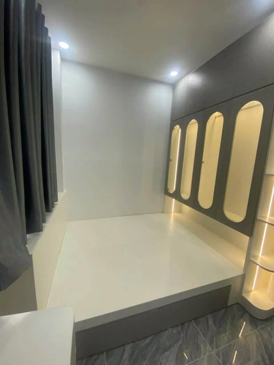 Nhà 2 lầu 2PN 3WC 2 tỷ 850tr Quận 7 - Ảnh thu nhỏ 4