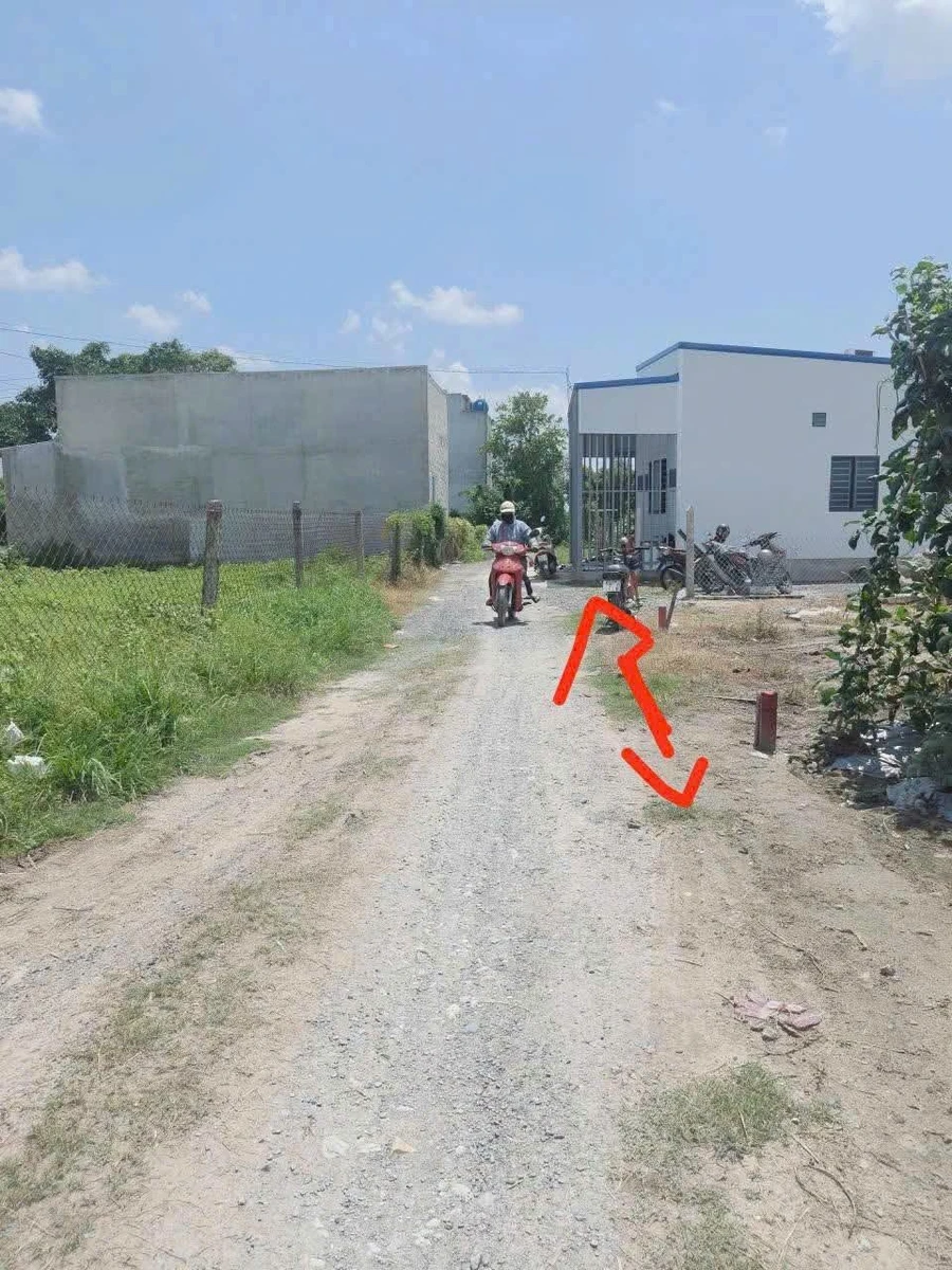 Bán đất thổ cư 5x24 sổ hồng riêng giá 740 triệu gần chợ Đức Hòa Thượng - Ảnh thu nhỏ 2