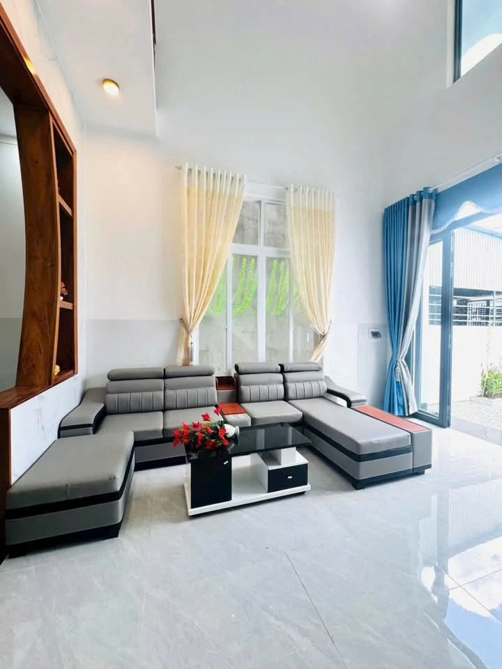 Bán nhà 3PN 2WC gác lửng Ninh Thạnh Tây Ninh, 95.7m2, 2 tỷ 90 - Ảnh thu nhỏ 4