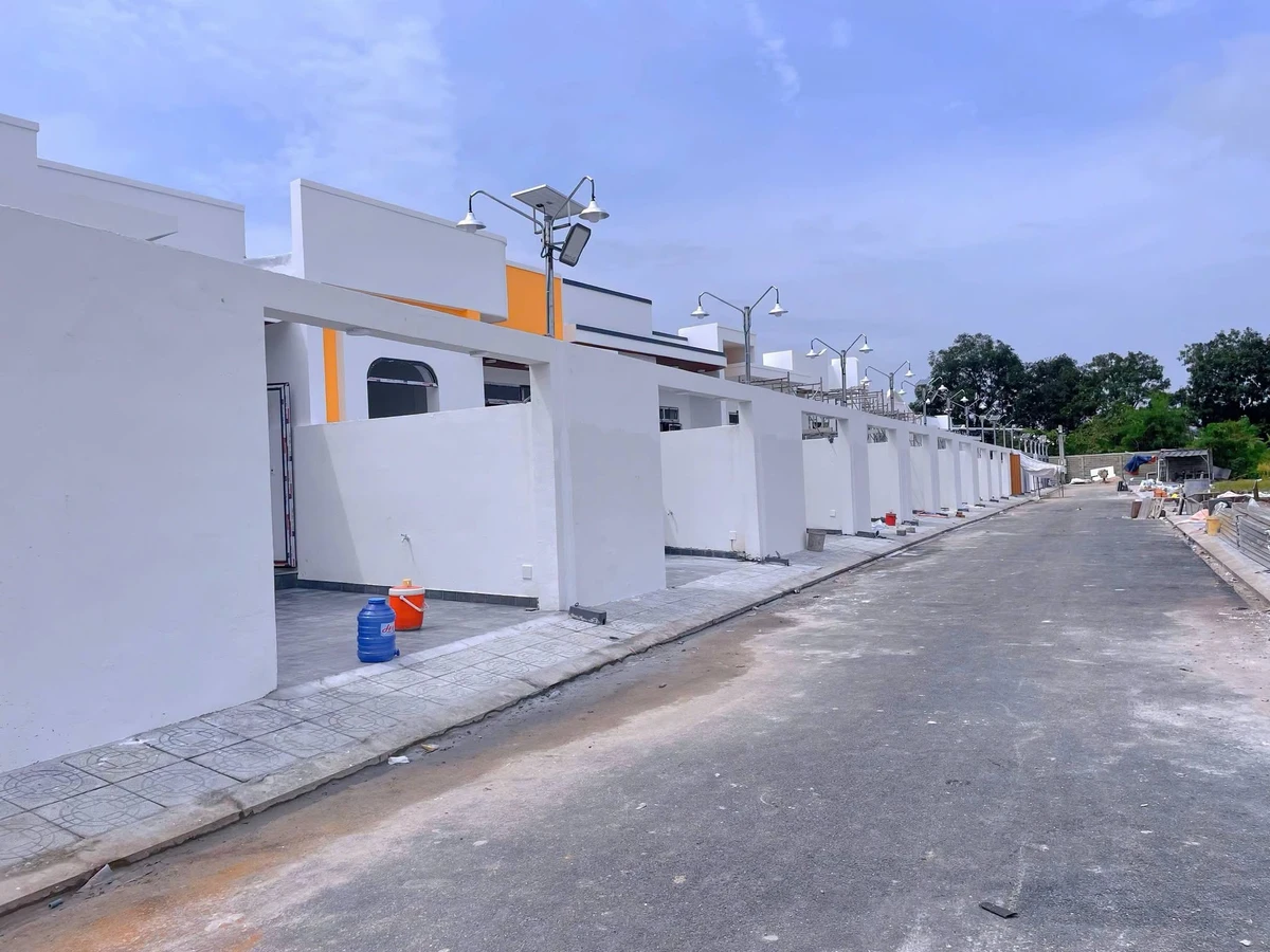 Bán nhà phố 2PN mặt tiền 100m², Bàu Trâm, Đồng Nai, 1 tỷ 250 triệu - Ảnh thu nhỏ 3