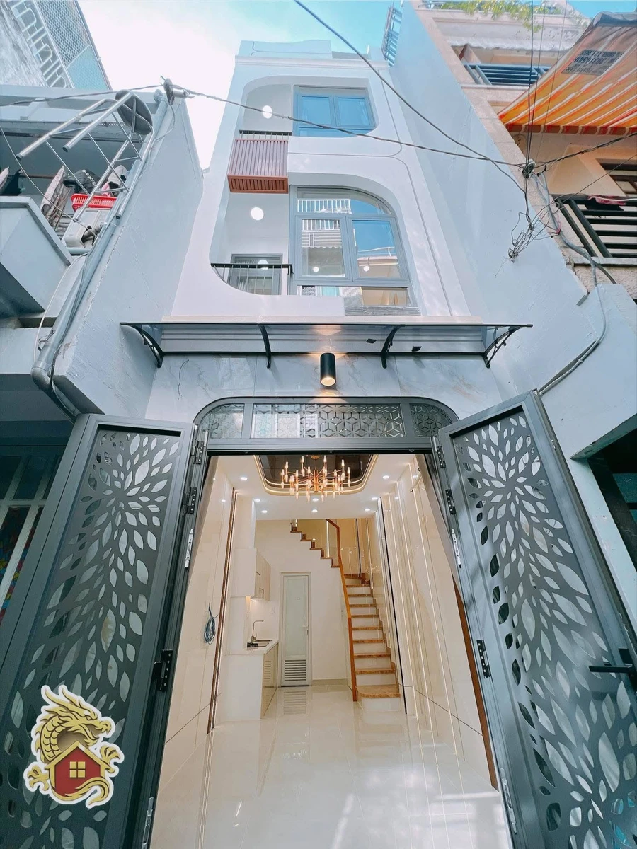 Bán nhà phố 21,8m² 2 PN Quận 4 - 5,85 tỷ - Ảnh 1