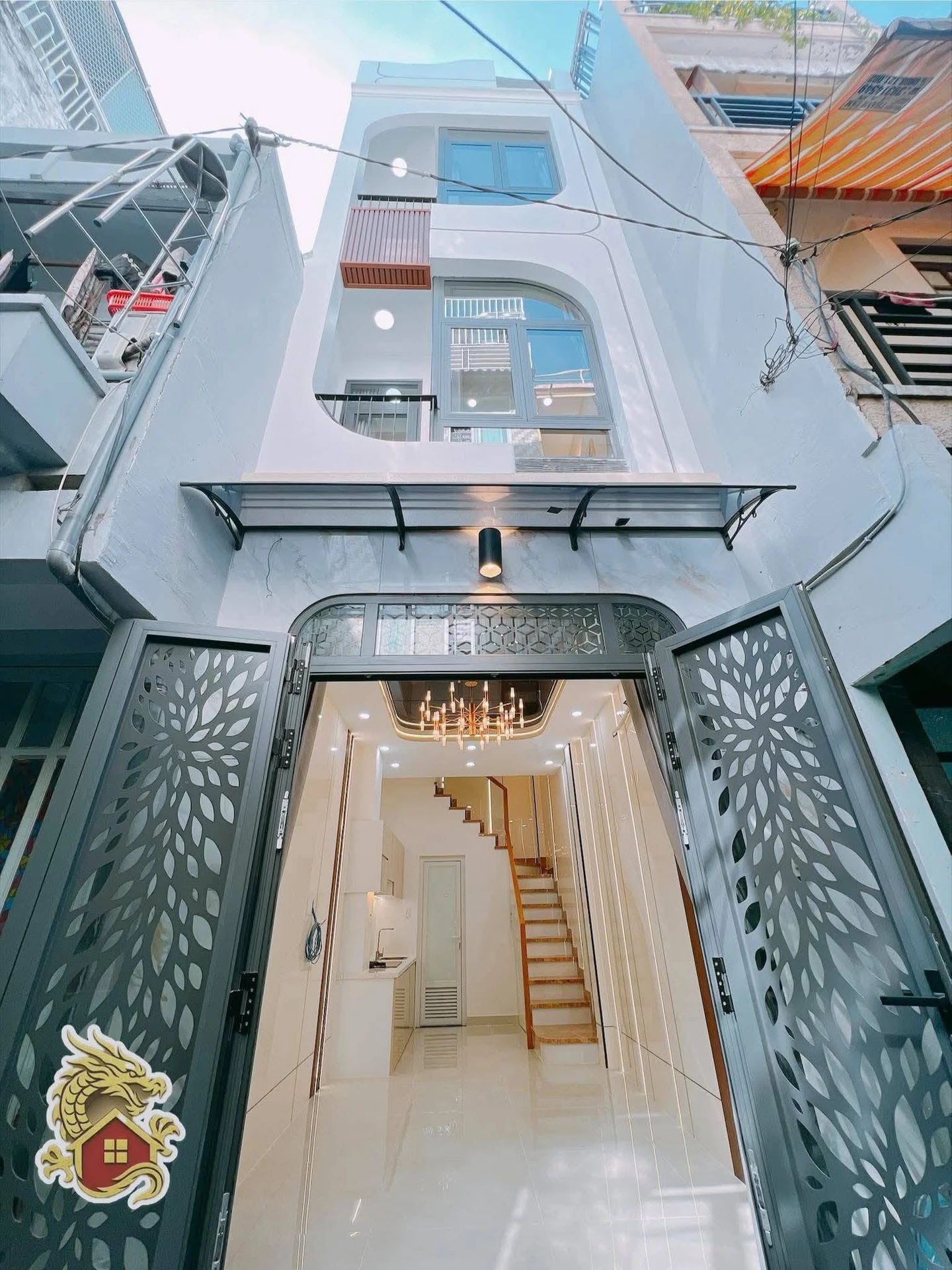 Bán nhà phố 21,8m² 2 PN Quận 4 - 5,85 tỷ - Ảnh 1