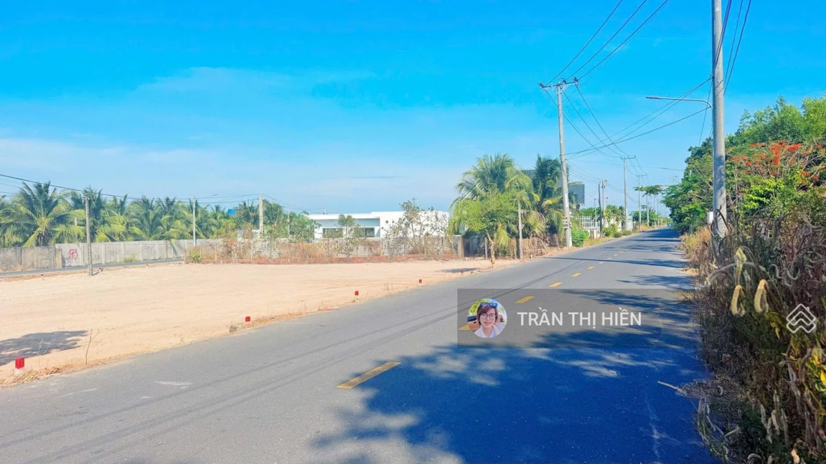 2 mặt tiền nhựa Thị trấn Phước Hải - gần biển Phước Hải - khu dân cư - 136m2, 5x28m - 1,2 tỷ - Ảnh 1