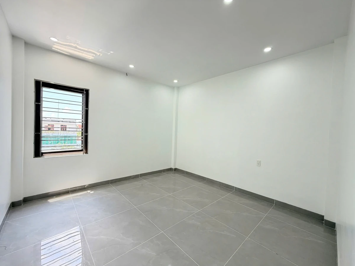 Bán nhà 4 tầng 46m² mặt tiền 4m phố Hàng Tổng - Ảnh 1