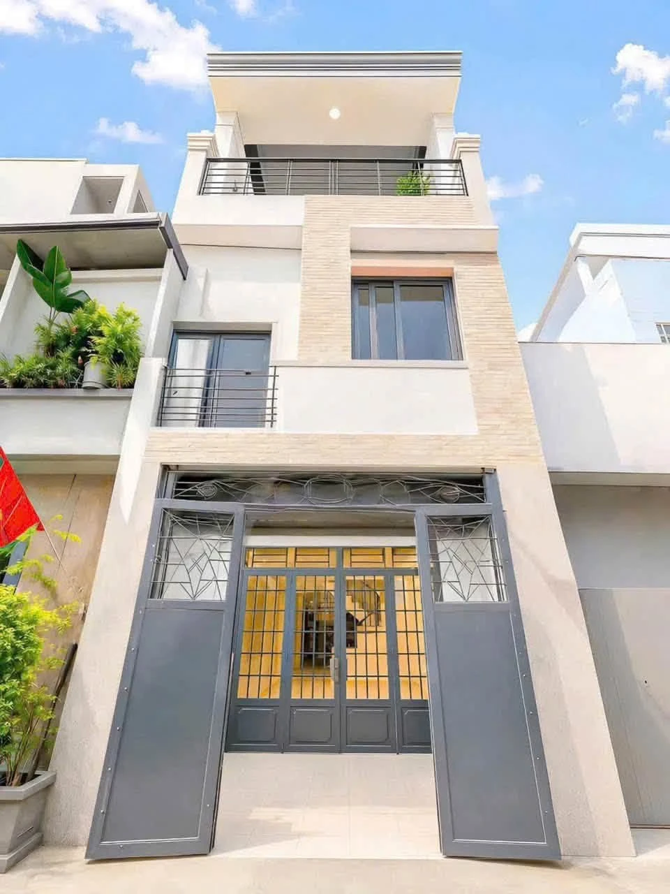 Bán nhà phố 3 lầu 64m² Huỳnh Tấn Phát, Quận 7 - Ảnh 1