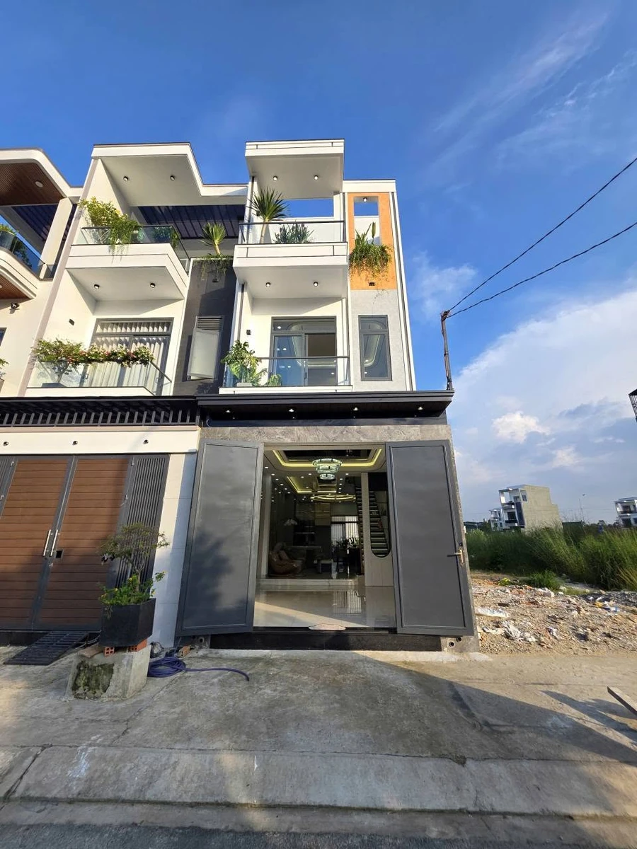 Bán nhà liền kề 72m2, 4 phòng ngủ, Tân Hiệp, Hồ Chí Minh - Ảnh thu nhỏ 2