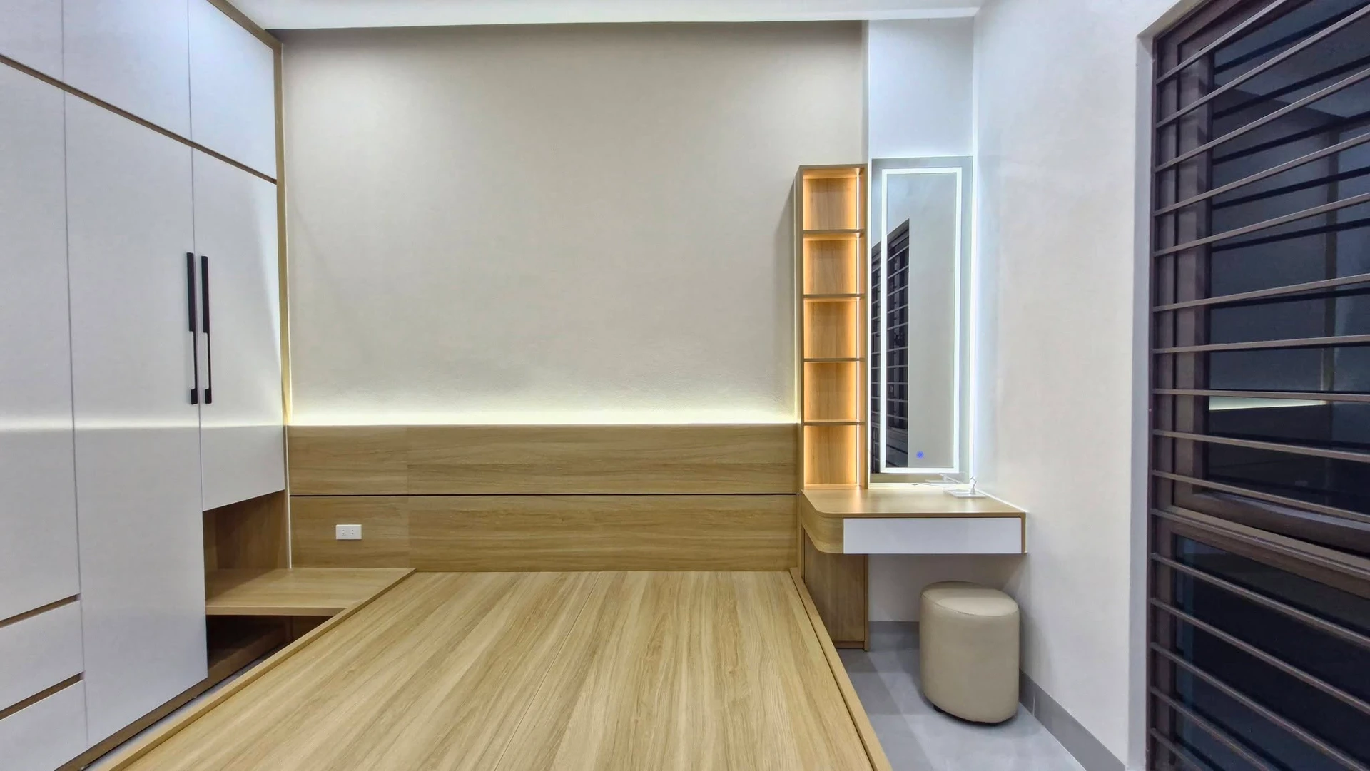 Bán nhà 4 tầng 40m² ngõ Trần Quang Diệu, phường Tân Hưng, Hải Dương (nay thuộc Hải Phòng) - Ảnh 1