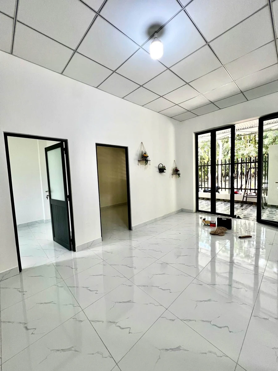 Bán nhà mới hoàn thiện 8x10m, sổ hồng riêng, giá 490 triệu tại Châu Thành, Tây Ninh - Ảnh thu nhỏ 3