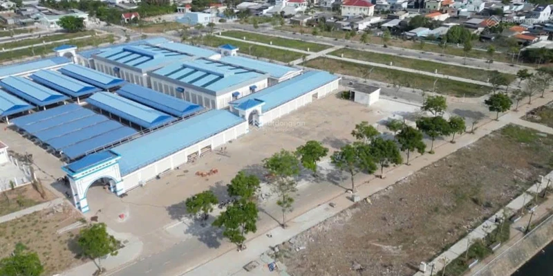 Bán đất nền phố Chợ Bình Đại LK08 ngay cổng chợ | 81m2 | giá 3,104 tỷ