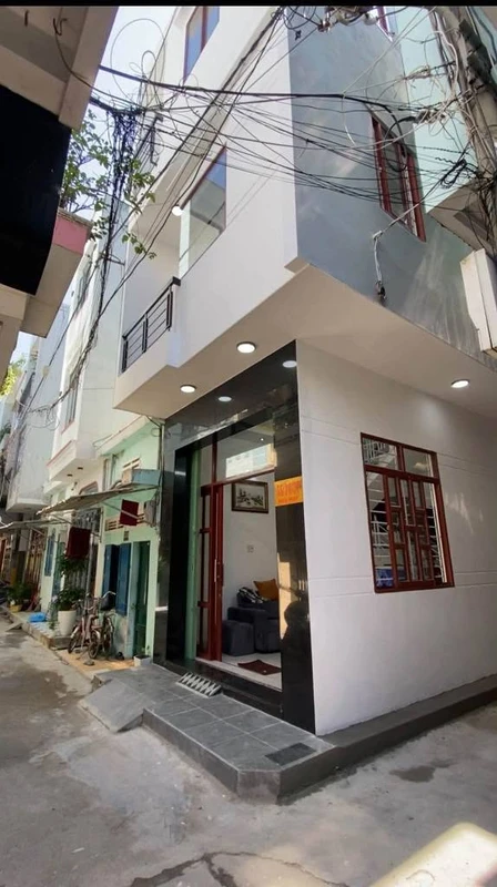 Bán nhà 3 tầng góc 110m² Quy Nhơn 3 tỷ 150