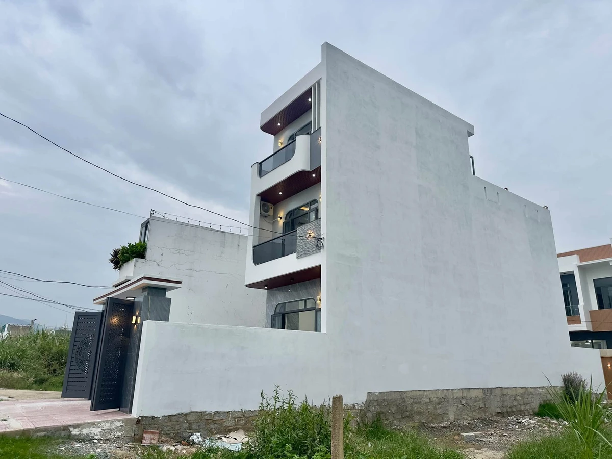 Nhà 3 tầng 122.6m² Diên An Nha Trang 5.37 tỷ - Ảnh thu nhỏ 2