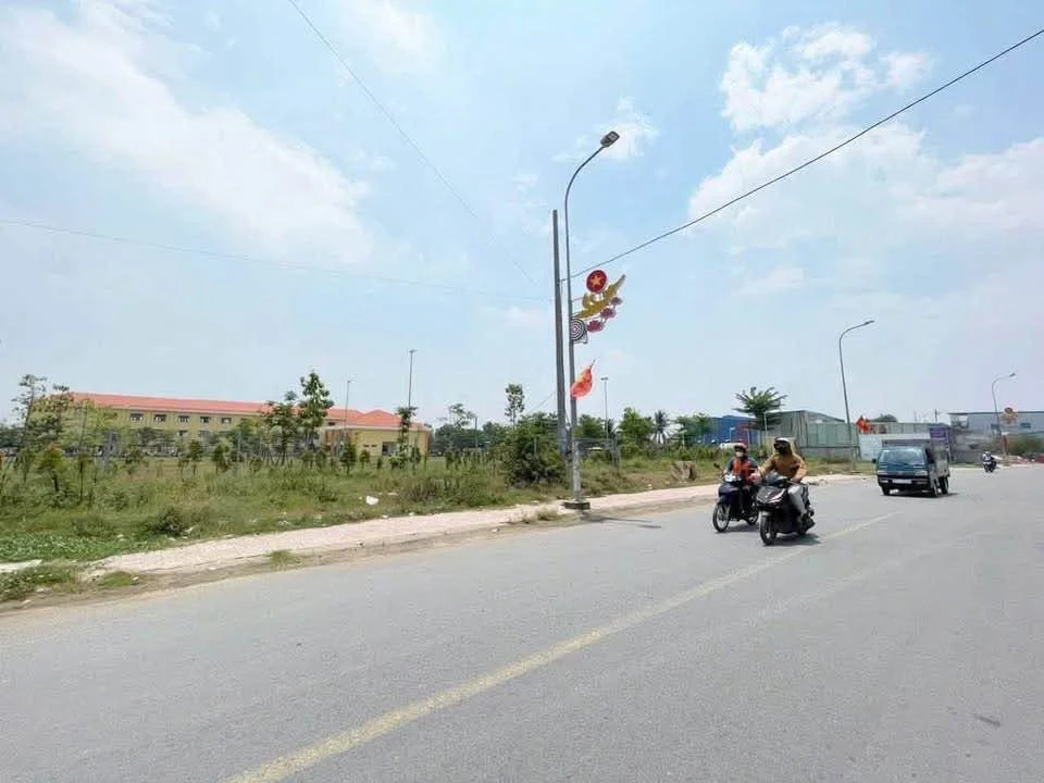Bán đất Hóc Môn gần THPT Võ Văn Tần 127.5m² sổ riêng - Ảnh 1