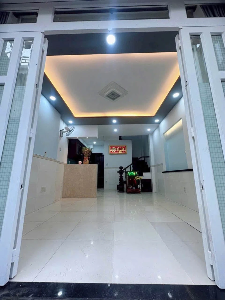 Bán nhà 1 trệt 3 lầu 4,2x8m hẻm 4,5m sát chợ Gò Xoài, Bình Tân giá 4,4 tỷ - Ảnh thu nhỏ 4