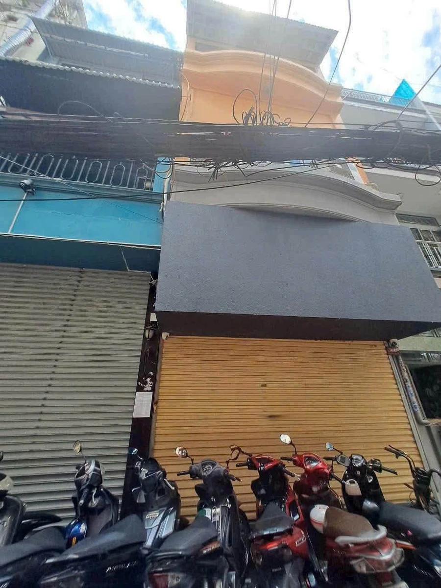Bán nhà 4x16m (62,6m²) trung tâm Quận 1, 27,2 tỷ - Ảnh 1