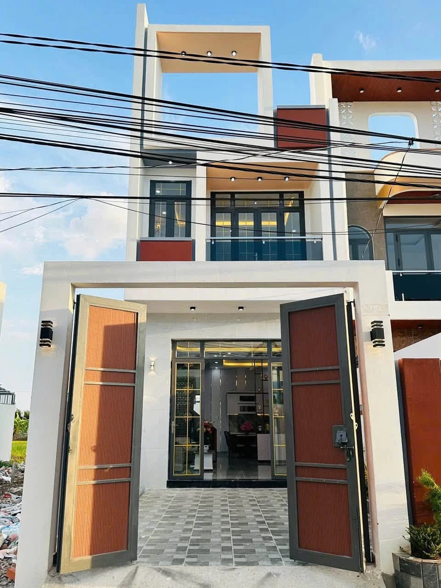 Bán nhà mặt tiền đường Bà Râm, 121m2, 1 trệt 1 lầu, 3PN, Phước Lý, Cần Giuộc - Ảnh 1