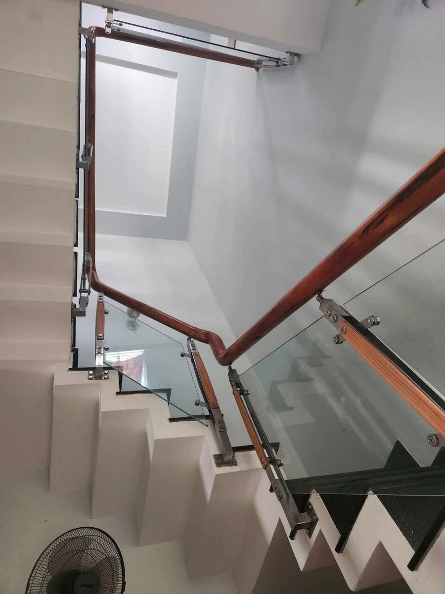 Bán nhà 2 tầng mặt tiền Nguyễn Thị Minh Khai 126m2 - Ảnh thu nhỏ 2