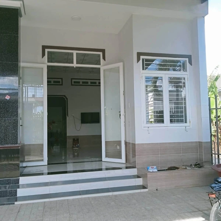 Bán nhà mặt tiền Tây Ninh 142.5m² 1.3 tỷ - Ảnh 1