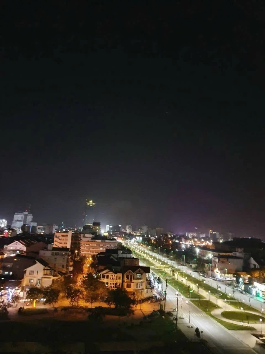 Bán nhà 1 trệt 1 lầu 3PN 3WC sân ô tô gần trung tâm Long Khánh, giá 1,3 tỷ datxanhhue - Ảnh 1