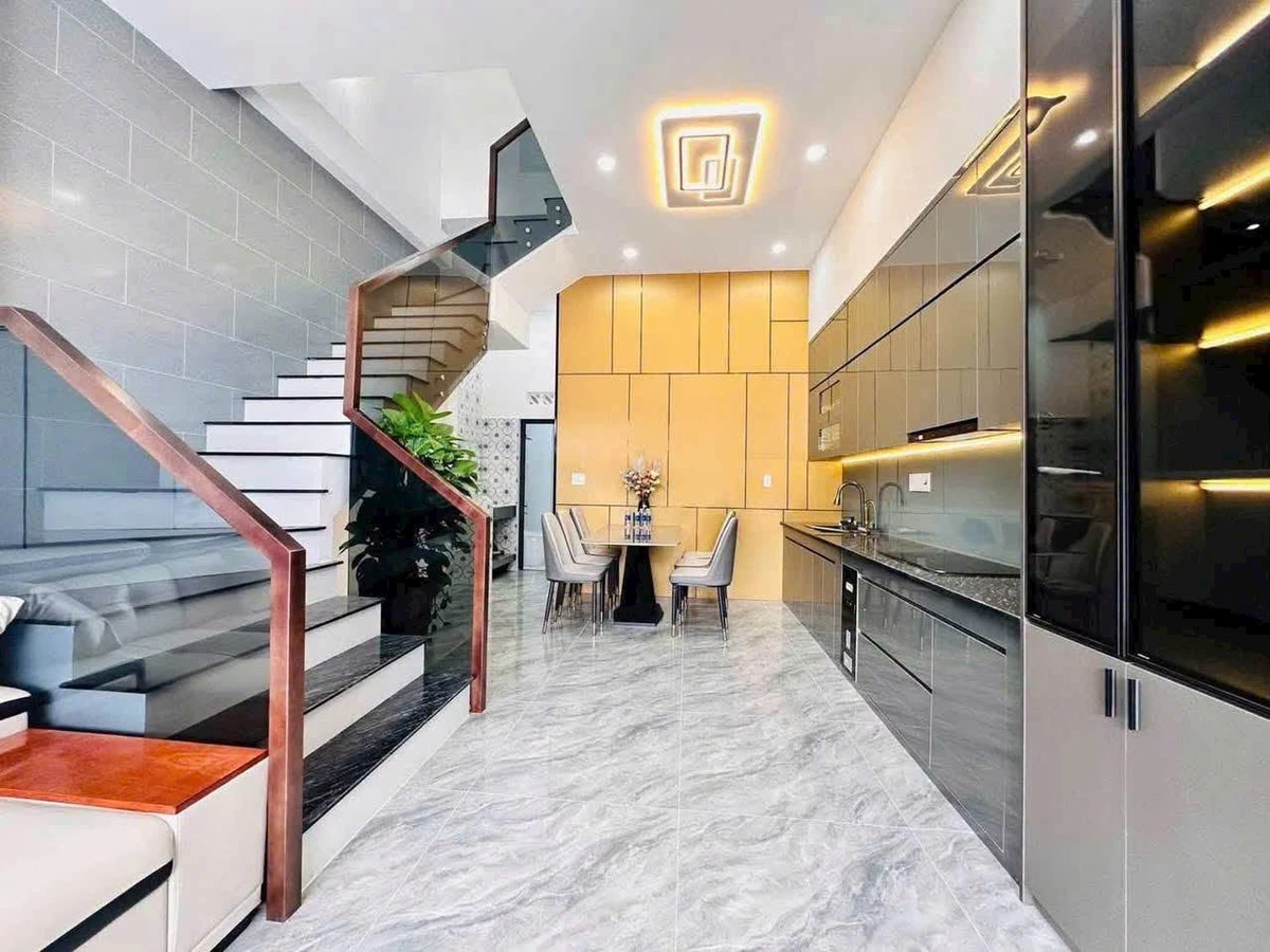 Bán nhà 1 trệt 1 lầu 3PN 2WC tại Phú Hòa, Thủ Dầu Một, Bình Dương giá 3,8 tỷ - Ảnh thu nhỏ 4