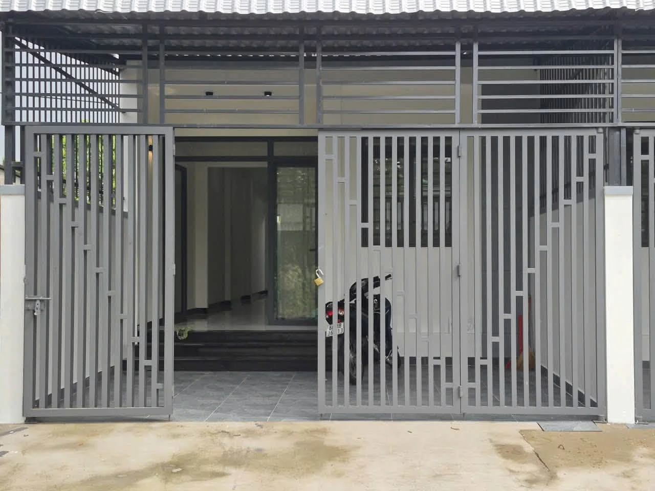 Bán nhà mặt tiền Lê Minh Xuân Rạch Giá 95m² 1 tỷ 3 - Ảnh 1