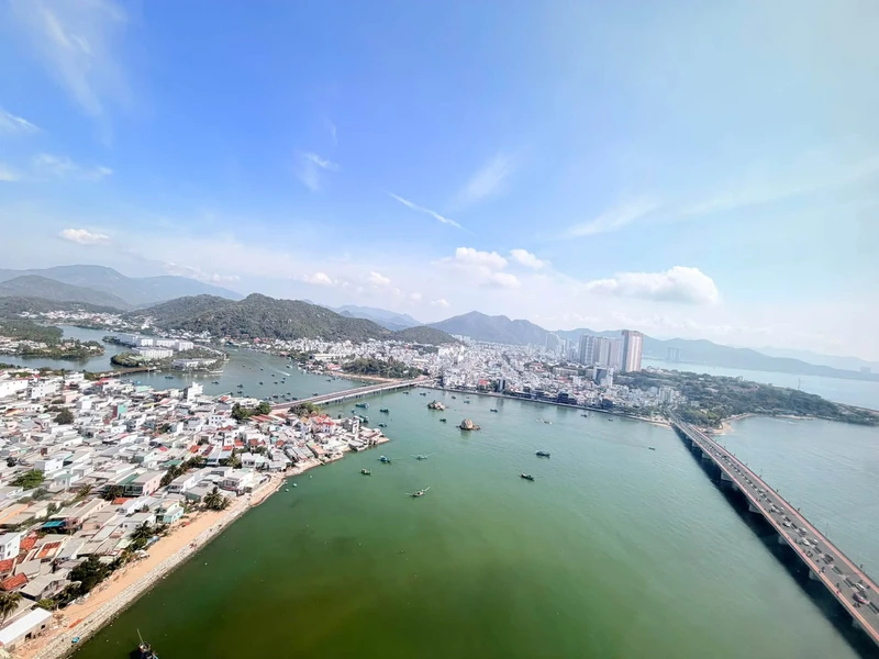 Bán căn hộ Mường Thanh 04 Trần Phú Nha Trang 69m2 2PN 2WC giá 3,45 tỷ