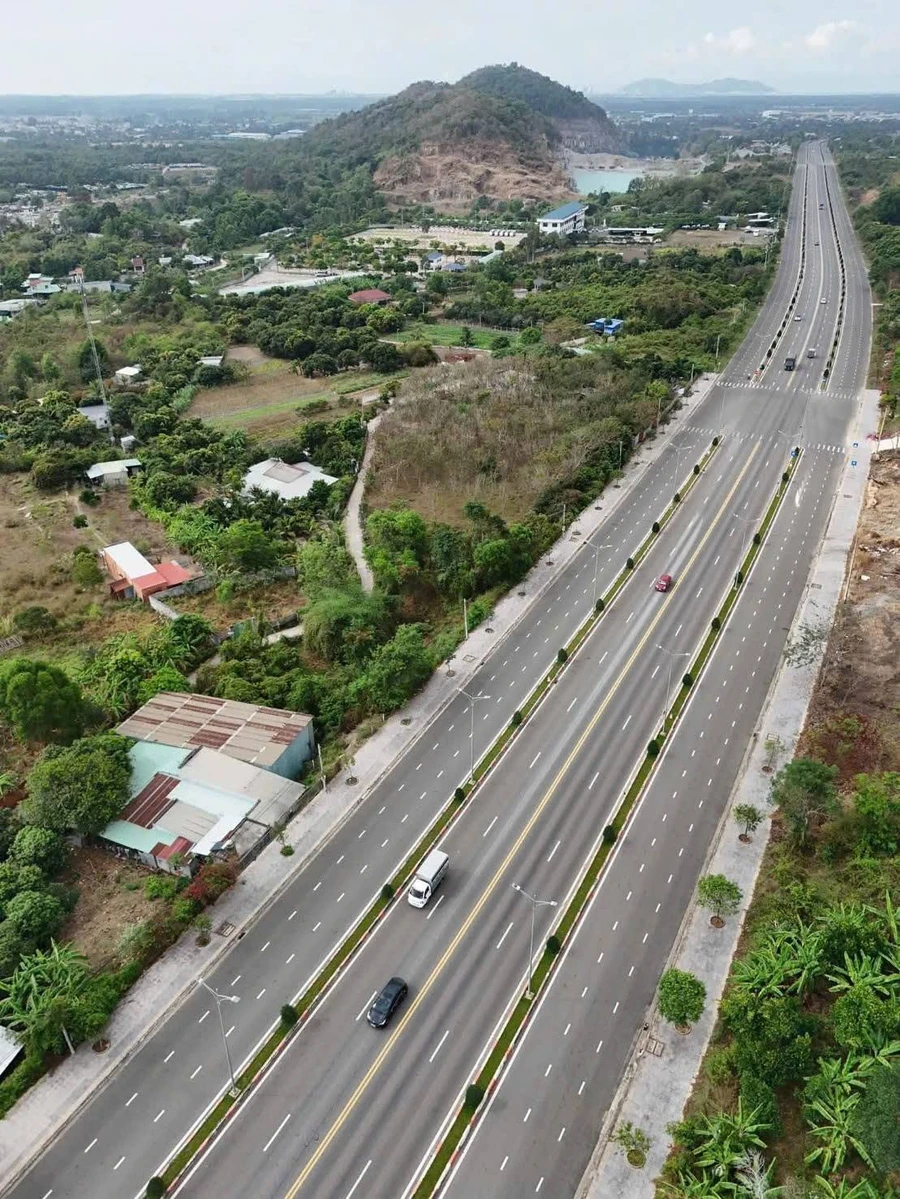 Bán đất 2 mặt tiền Long Hương, Bà Rịa Vũng Tàu, 1.541m², 9.5 tỷ - Ảnh thu nhỏ 2
