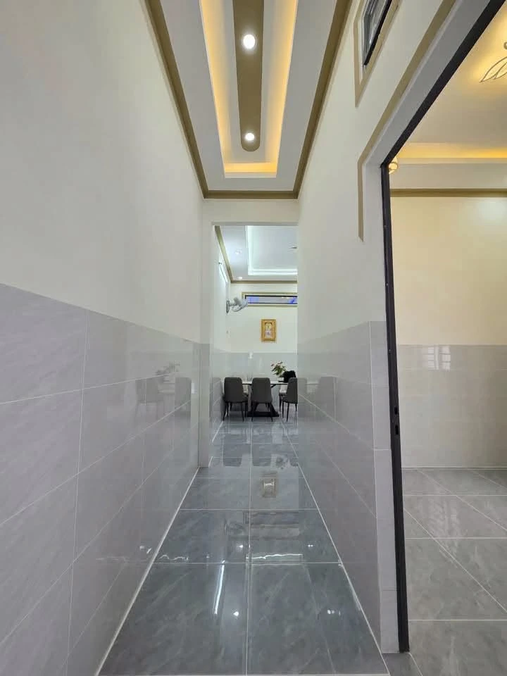Bán nhà 3 phòng ngủ 5x31m giá 1,35 tỷ tại Phường Long Hoa, Tây Ninh - Ảnh thu nhỏ 4