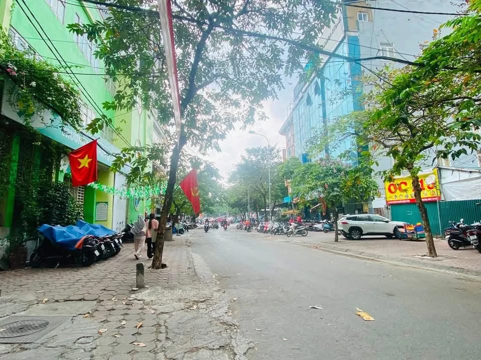 Bán tòa căn hộ dịch vụ 80m² 9 tầng thang máy, Nguyễn Khánh Toàn, 45 tỷ - Ảnh 1