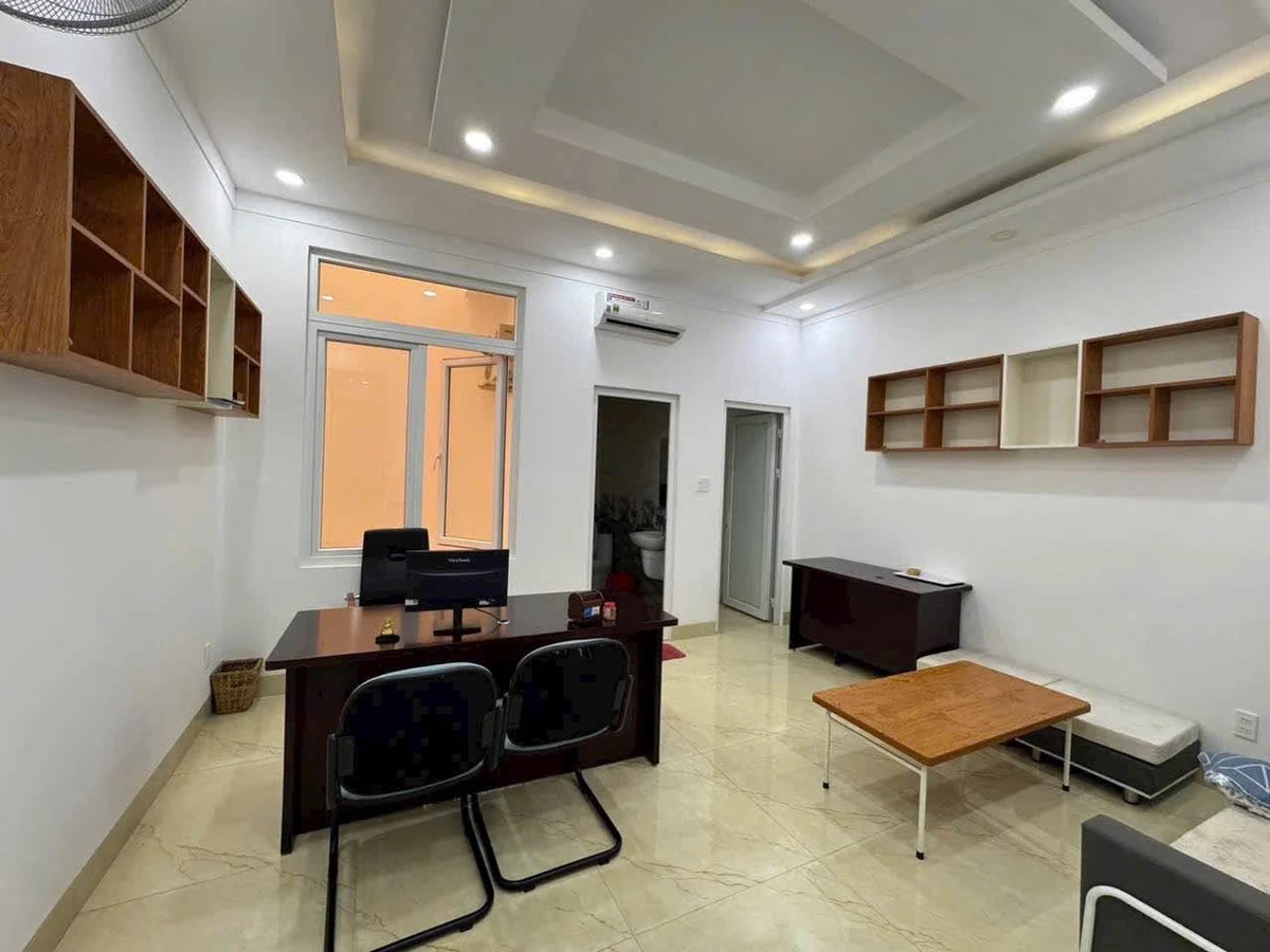 Bán nhà 3 lầu 120m² Đường Kpa Nguyên, Quận 12 giá 10,8 tỷ - Ảnh thu nhỏ 4