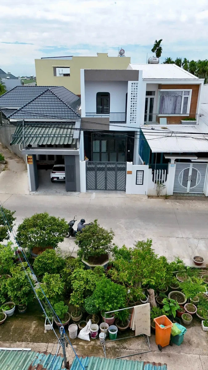 Bán nhà 2 tầng 110m2 có sân ô tô Quảng Ngãi 2,55 tỷ - Ảnh 1