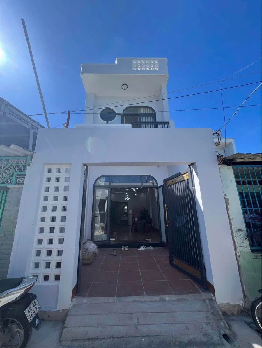 Bán nhà lầu mới 48m² Phú Thủy Phan Thiết 2 tỷ 750 triệu - Ảnh thu nhỏ 2