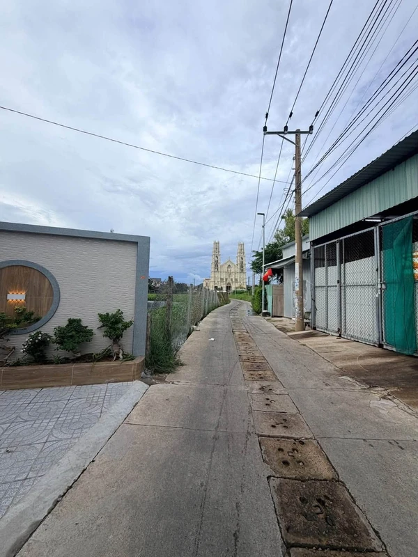 Bán nhà tiểu cảnh mini Long Hải 100m², 3 PN, 4 tỷ 3