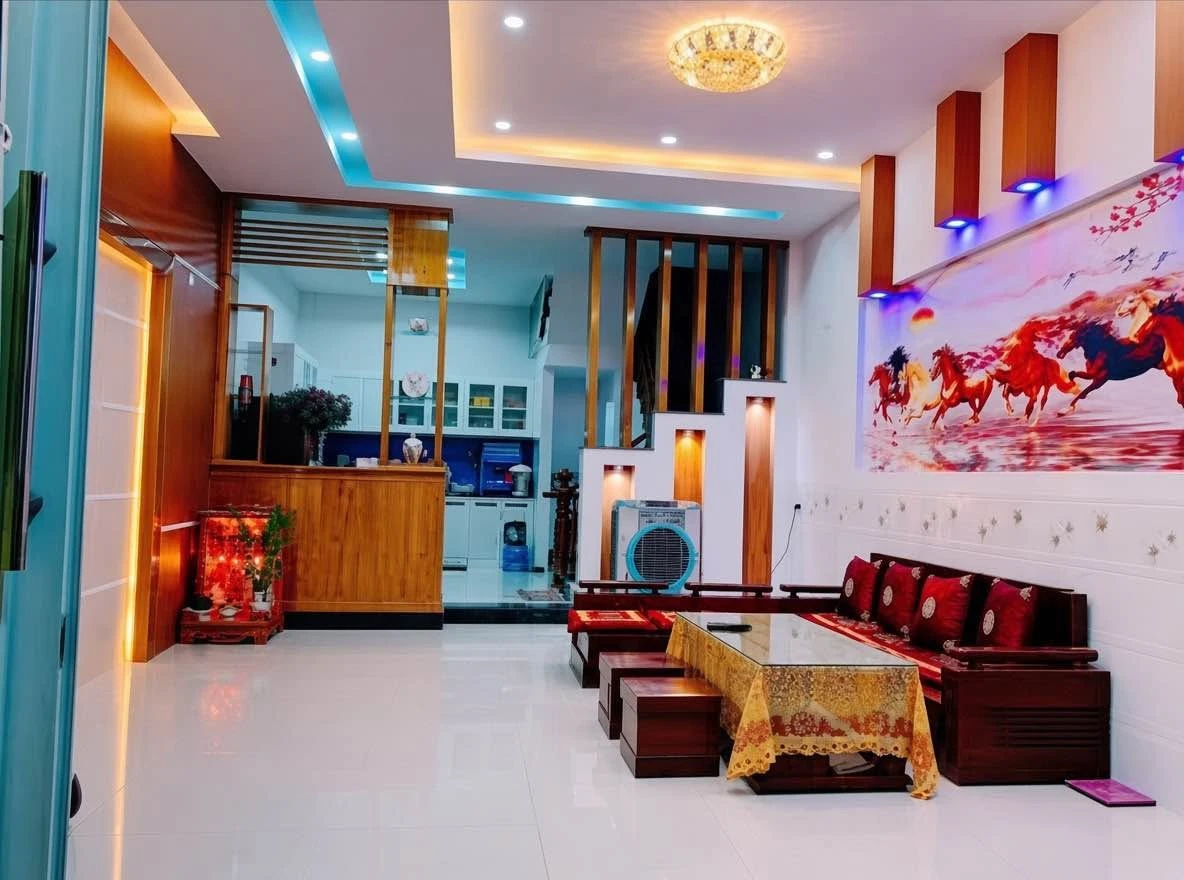 Bán nhà mặt tiền Hà Thanh 1, 50m2, 3 tầng, Quận 7 - Ảnh 1