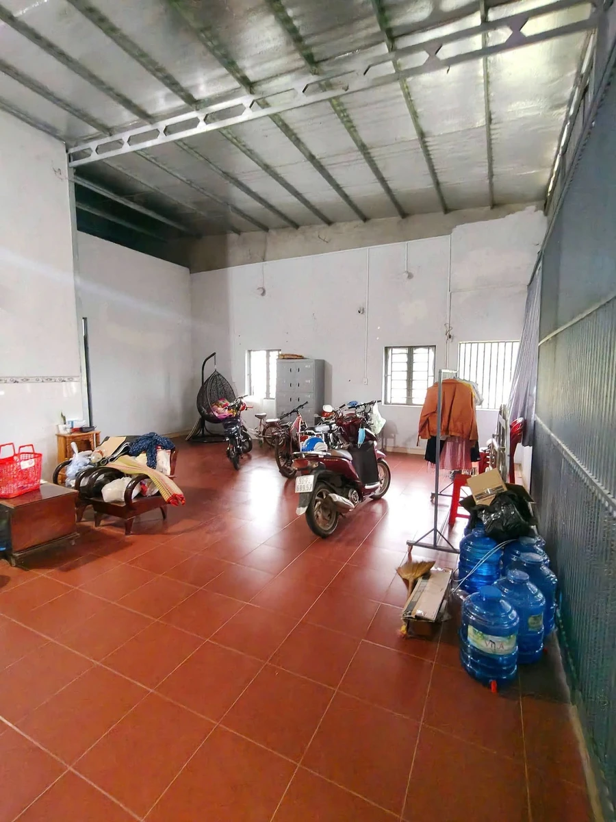 Bán nhà gác lửng 2 phòng ngủ trục chính Trạm Y Tế Tân Xuân, Hóc Môn - Ảnh thu nhỏ 2