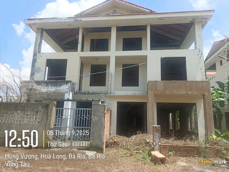 Bán biệt thự thô mặt tiền Hùng Vương Bà Rịa 200m2, 4,7 tỷ