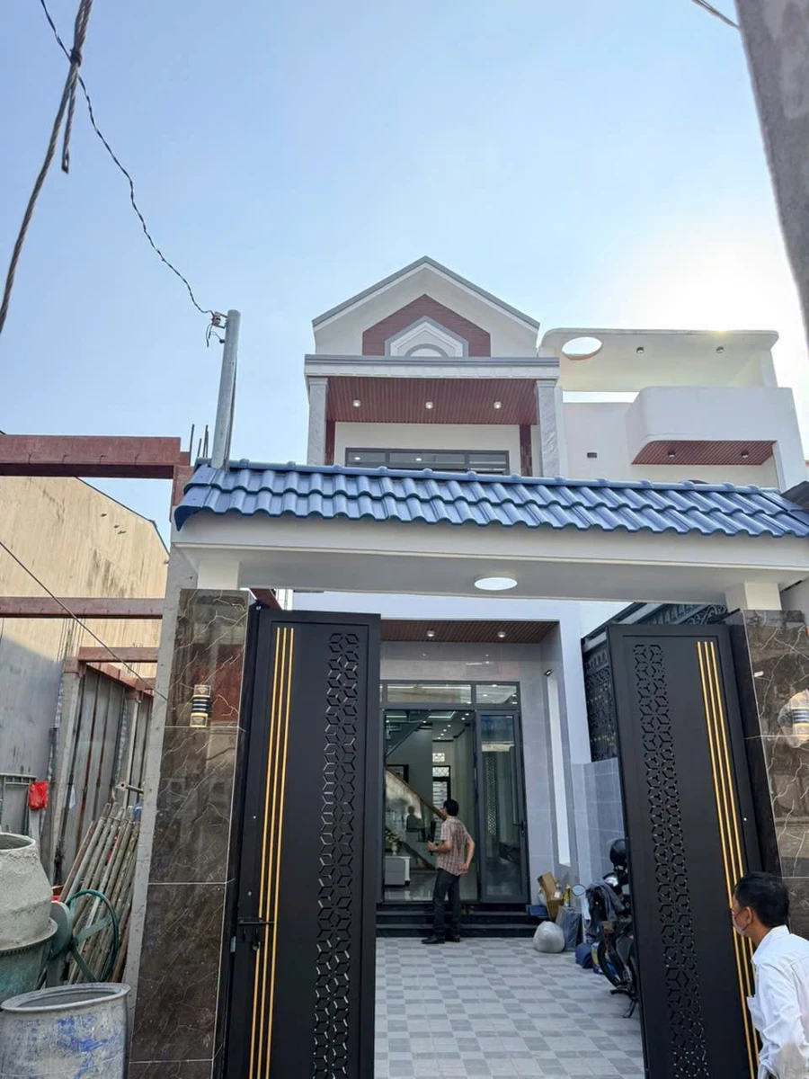 Nhà 1 trệt 1 lầu Trảng Dài, 105m², 4 tỷ 350 triệu - Ảnh 1