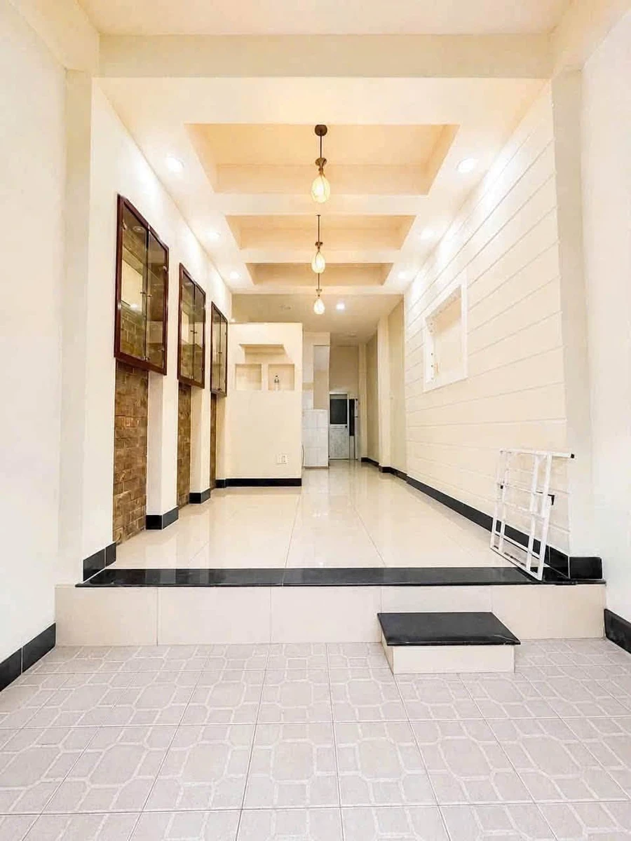 Bán nhà hẻm xe hơi Lý Chiêu Hoàng, P. Bình Phú, Quận 6, 3,3x11m, 3PN, giá 5,2 tỷ - Ảnh thu nhỏ 2