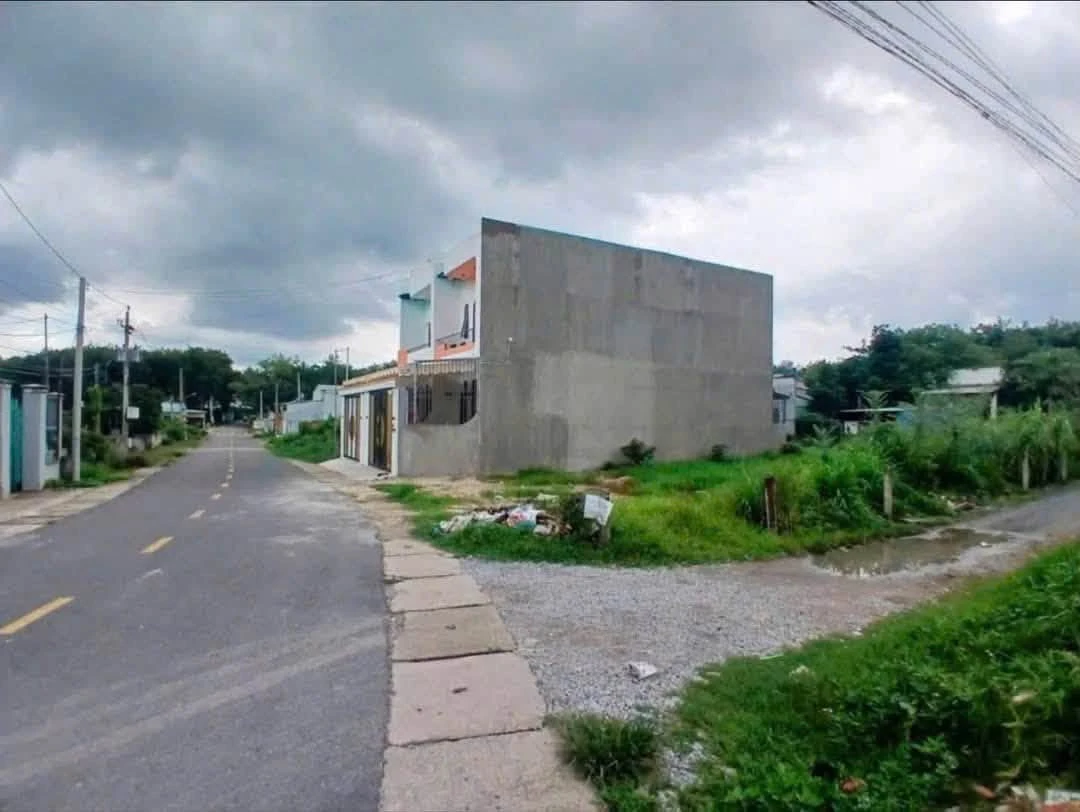 Bán đất góc 2 mặt tiền gần vòng xoay An Điền, Phường Long Nguyên, giá 2,5 tỷ - Ảnh thu nhỏ 2
