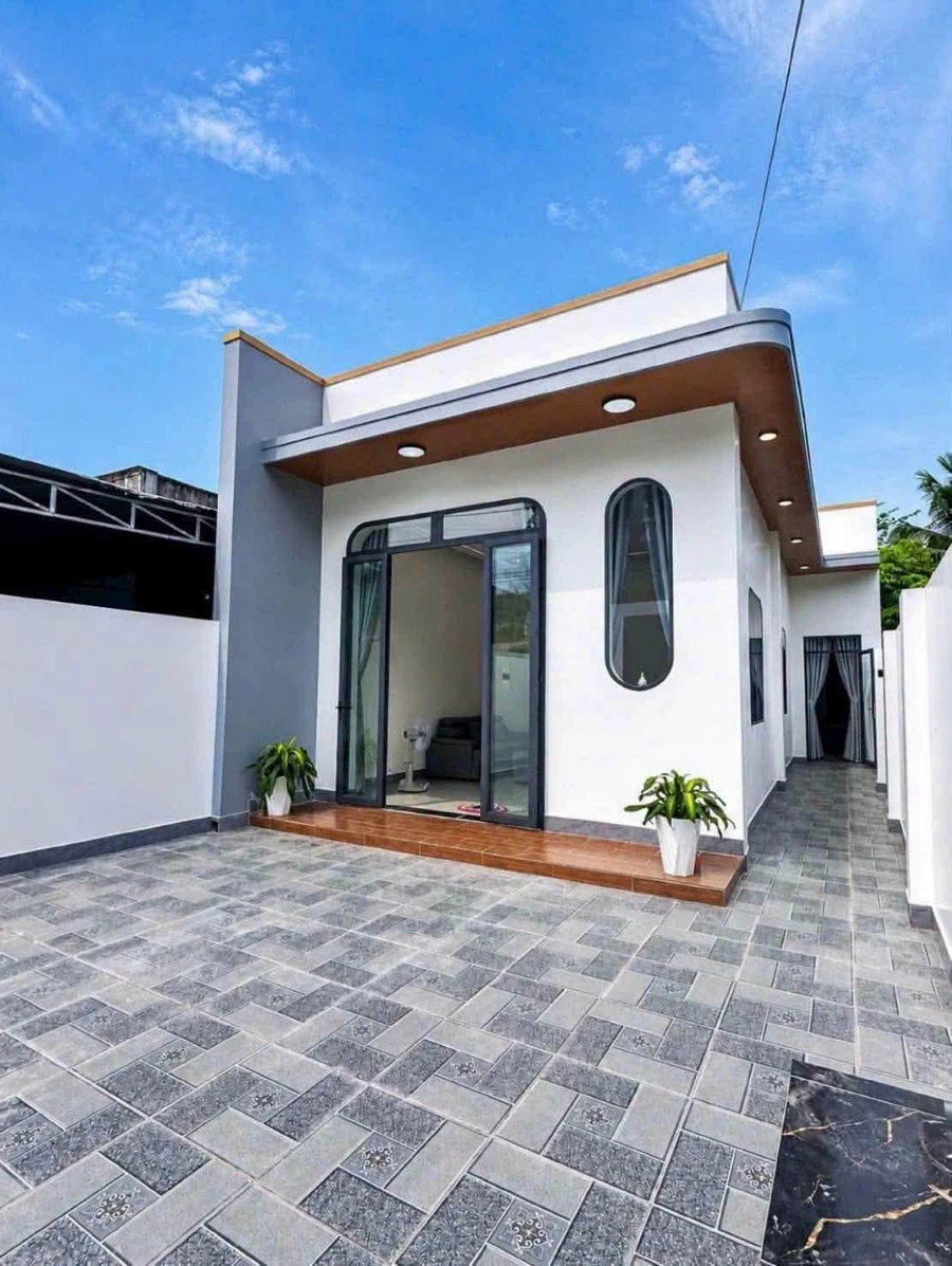 Bán nhà 3PN tại Tây Ninh, 294m², 1 tỷ 800 triệu - Ảnh 1