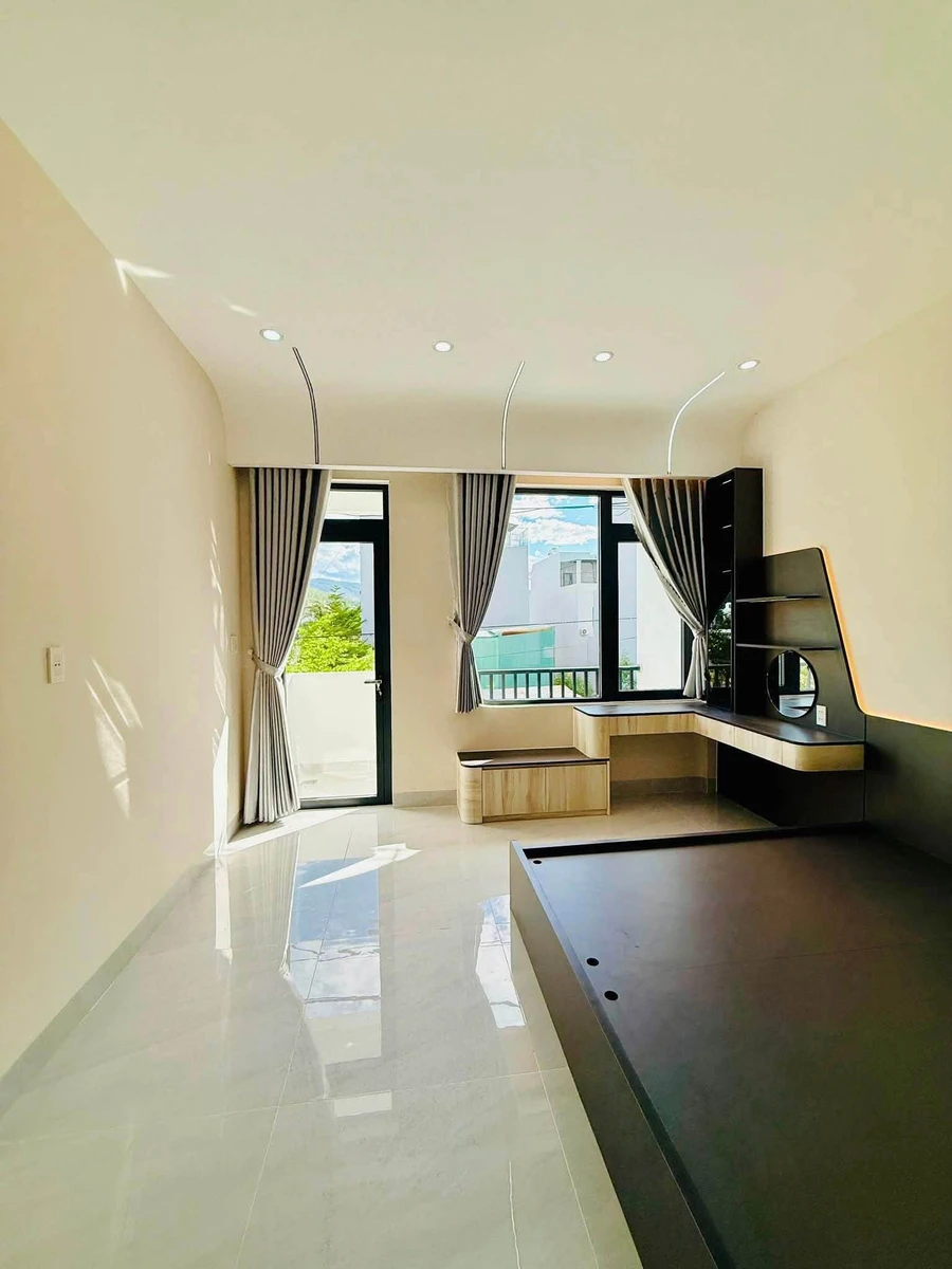 Bán nhà mặt tiền 3 tầng 62m2 Hà Thanh 2 Quy Nhơn - Ảnh thu nhỏ 5